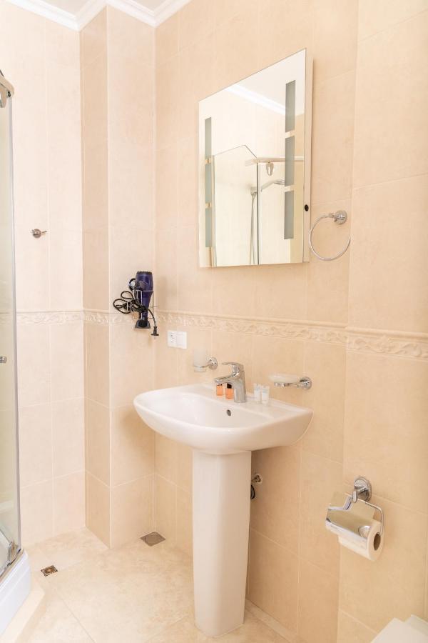 Rose Hotel Vake Tiflis Exterior foto
